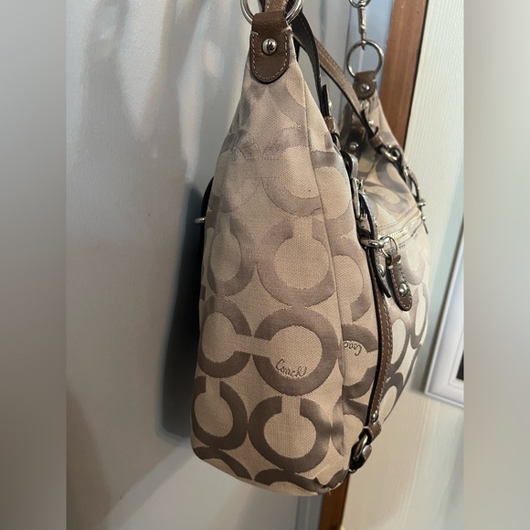 COA! Coach Op Art Alexandra Shoulder Bag - Picture 4 of 11